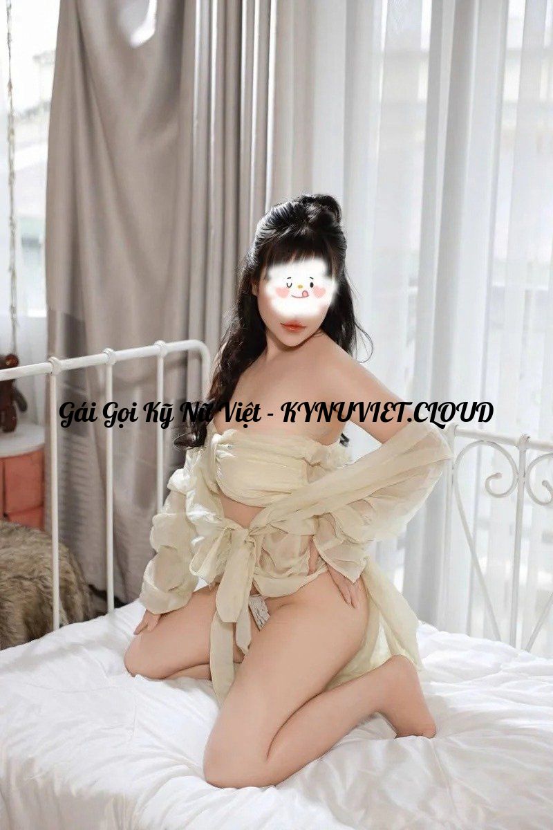 gaigu8 - 1782877345 – Đã sửa.jpg