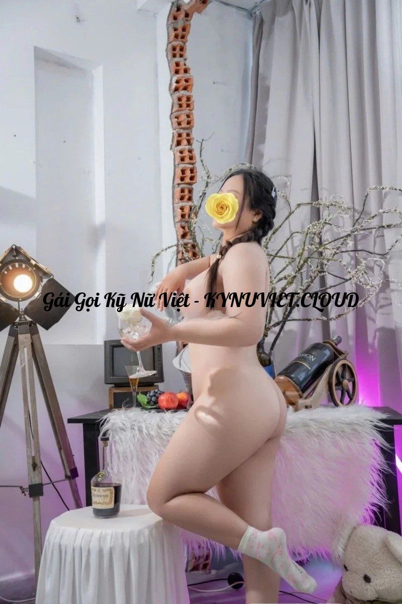 gaigu8 - 1784126113 (2) – Đã sửa.jpg