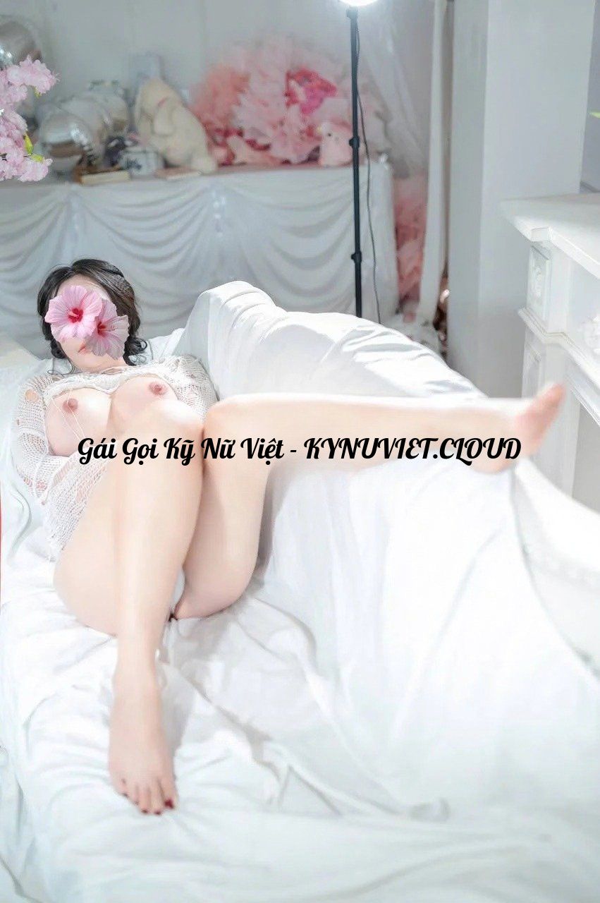 gaigu8 - 1785907807 – Đã sửa.jpg