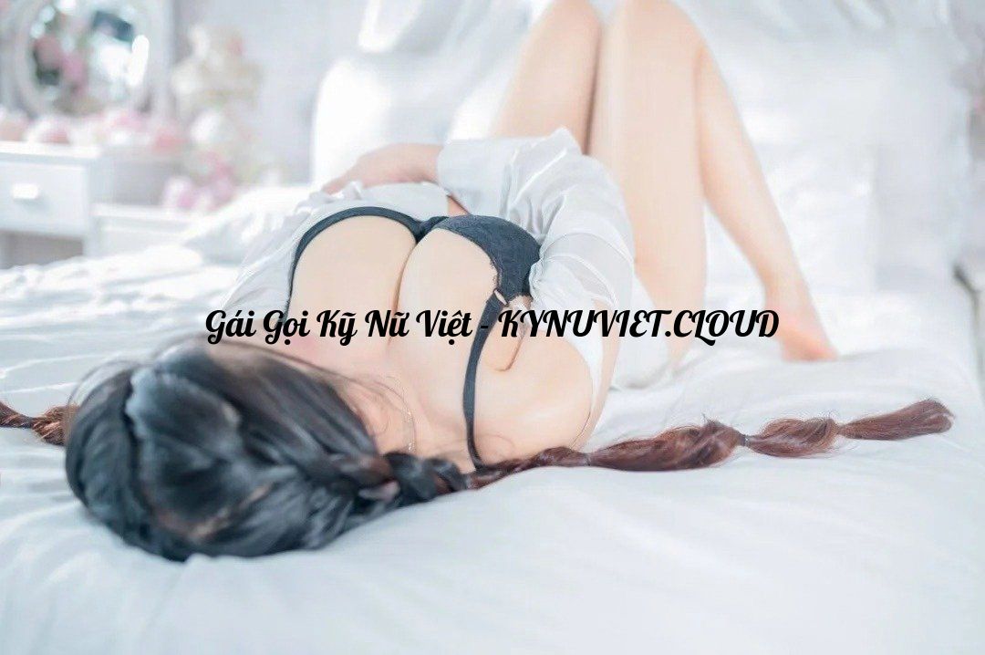 gaigu8 - 1786429900 – Đã sửa.jpg