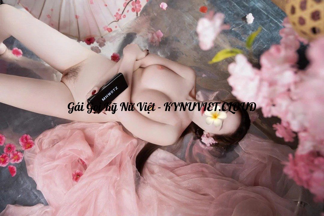 gaigu8 - 1786704994 – Đã sửa.jpg