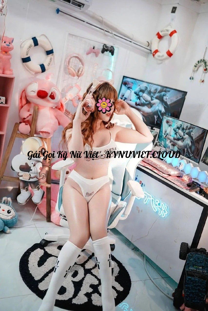 gaigu8 - 1787379207 (1) – Đã sửa.jpg