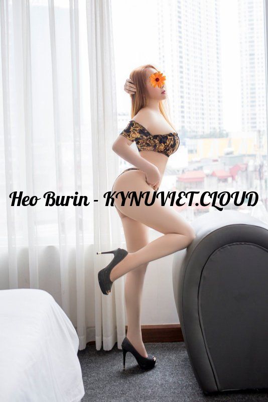 thu-phuong-nu-cuoi-loi-cuon-body-san-chac-va-ve-dep-goi-cam-2073043-original.jpg